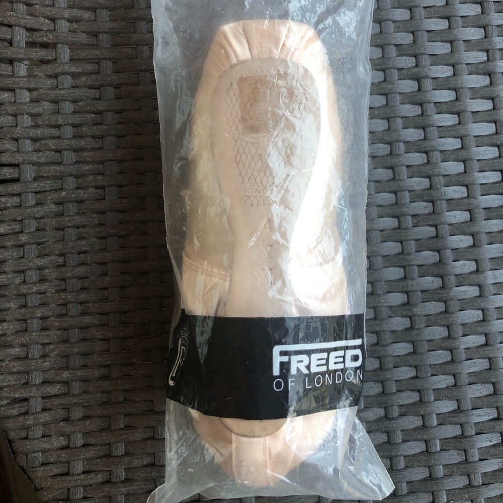 Freed Pointe Shoes Size 4X